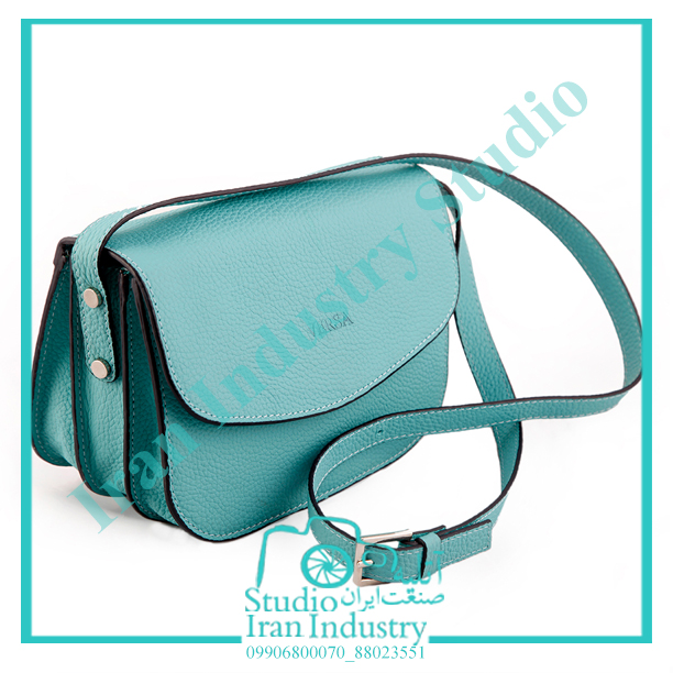 عکاسی محصولات چرمی | آتلیه عکاسی روزگارخوش